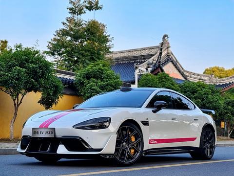 Xiaomi SU7