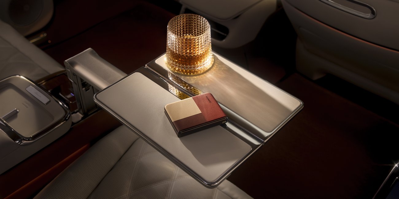 Maextro S800 的航空铝合金小桌板